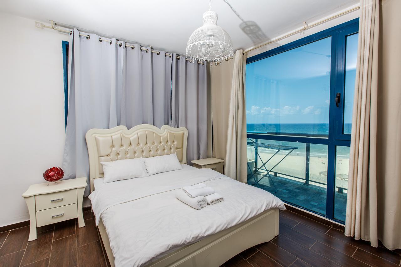 Ocean Front Apartments First Line To The Beach Τελ Αβίβ Εξωτερικό φωτογραφία
