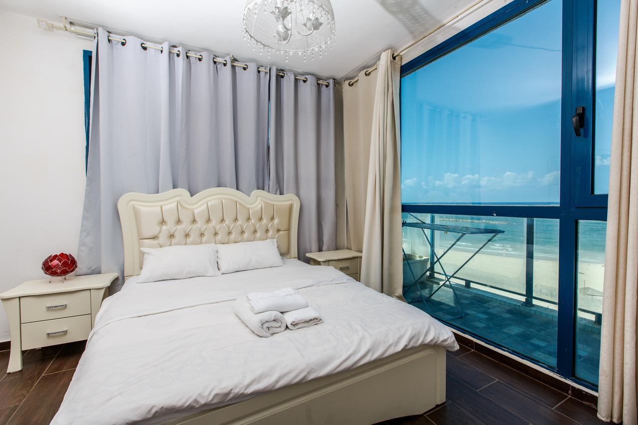 Ocean Front Apartments First Line To The Beach Τελ Αβίβ Εξωτερικό φωτογραφία